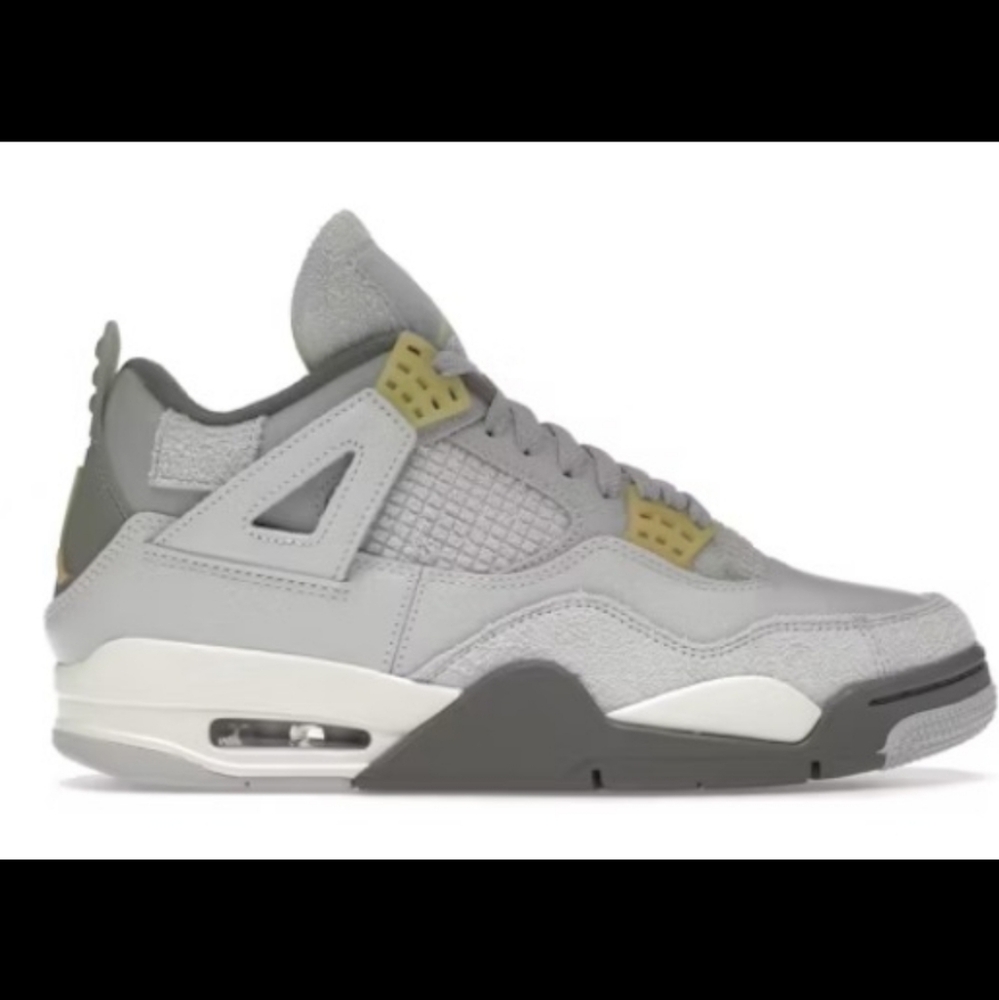 Pre-Loved // Jordan 4 Retro // Size 5 US